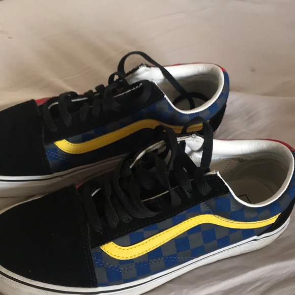 Vans - Picture 3 of 6